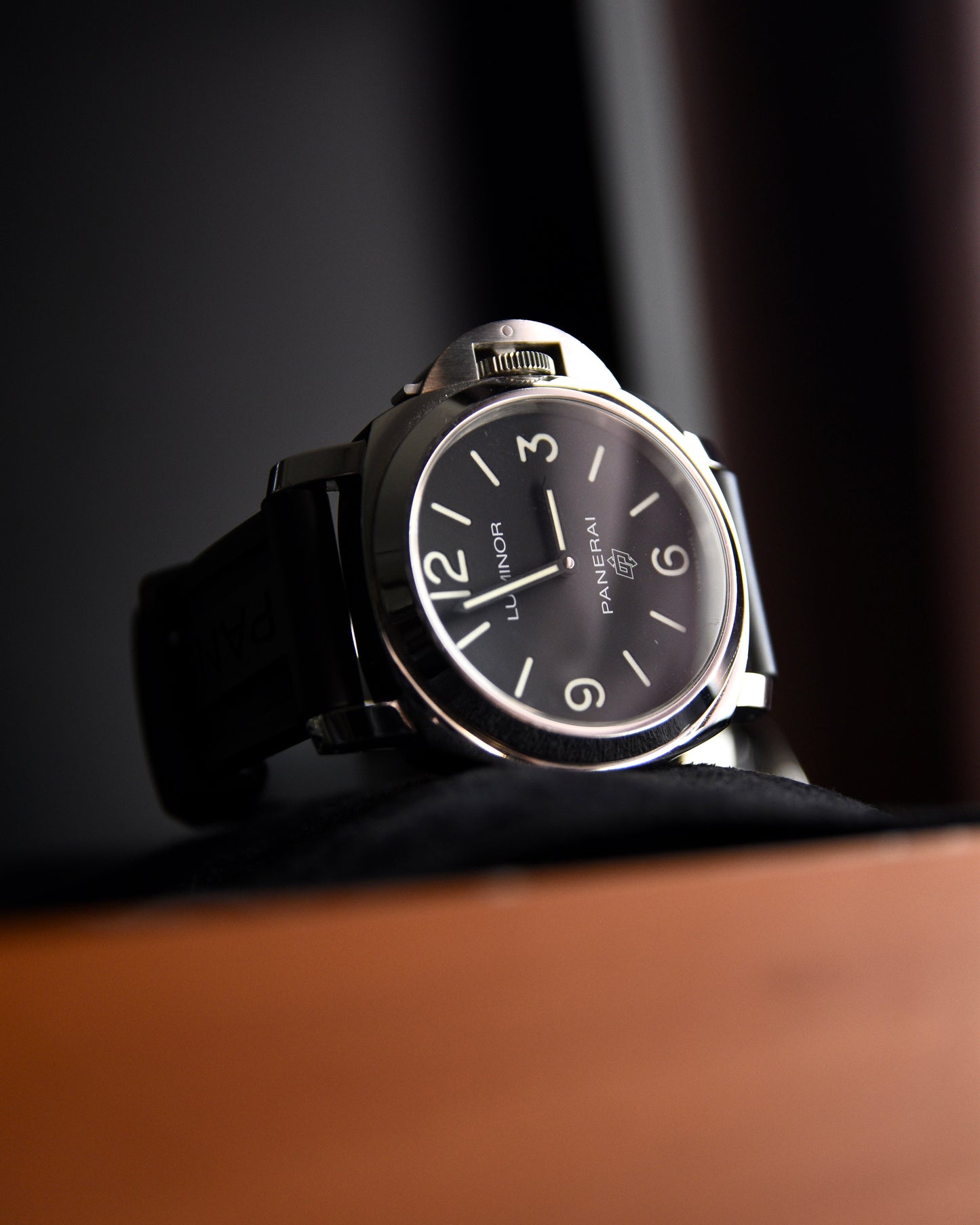 2020 Panerai Luminor Base Logo 44mm