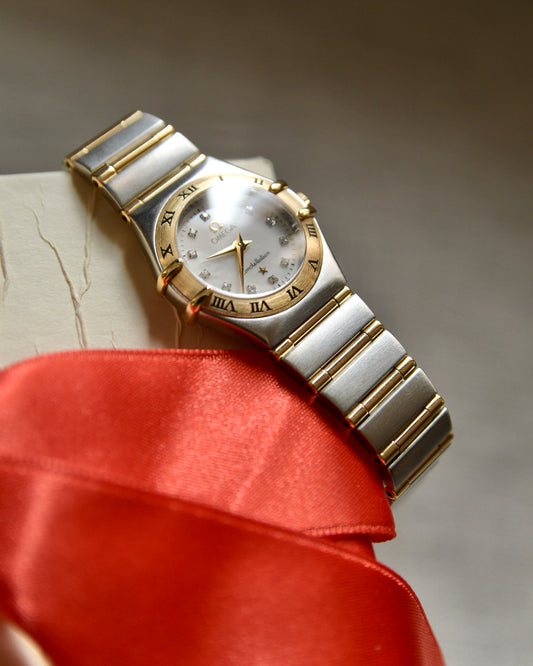 New Arrival: 2000s Omega Constellation Mini 12P Diamonds Mother of Pearl Full Bar
