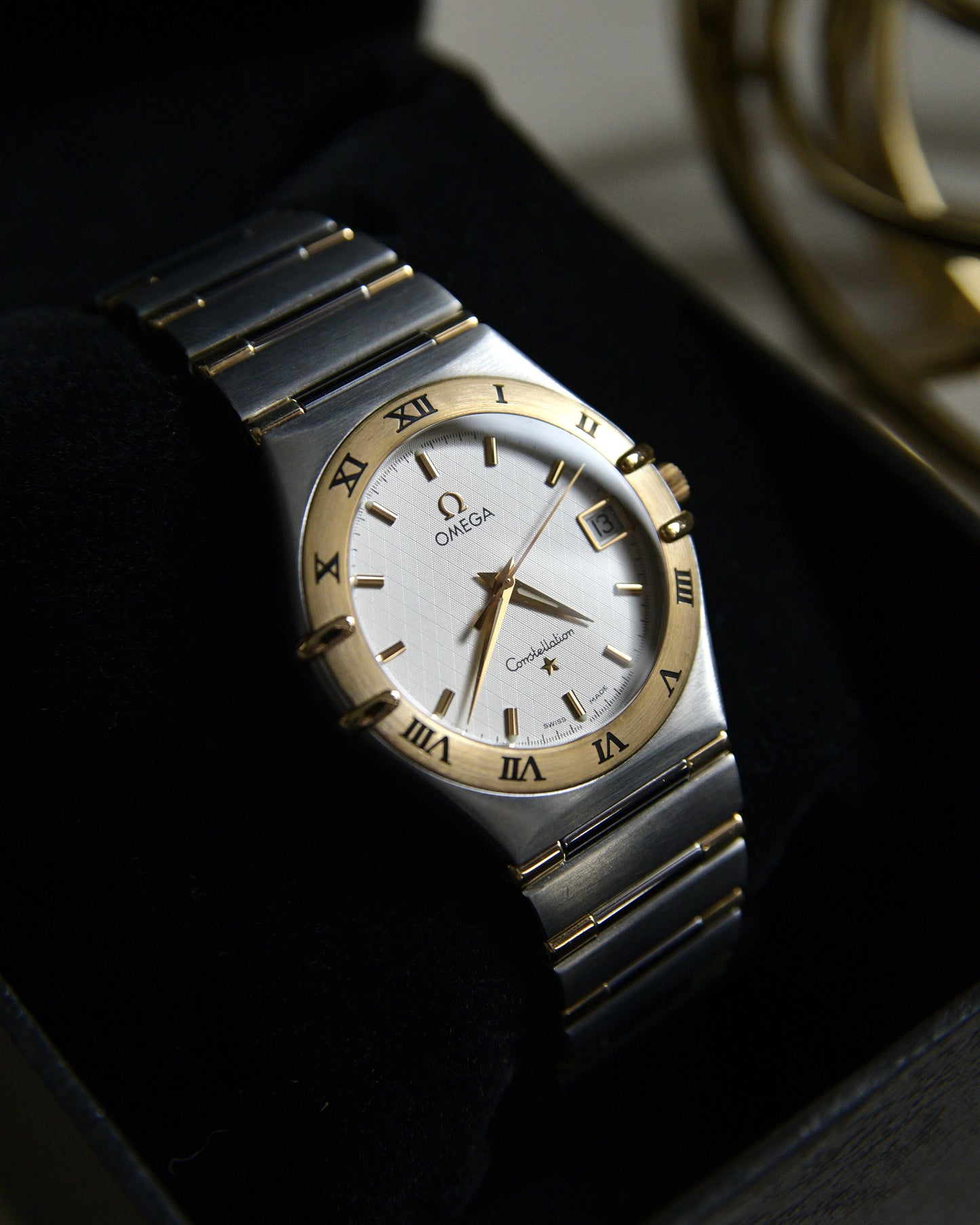 2000s Omega Constellation 33.5mm Half Bar Unisex