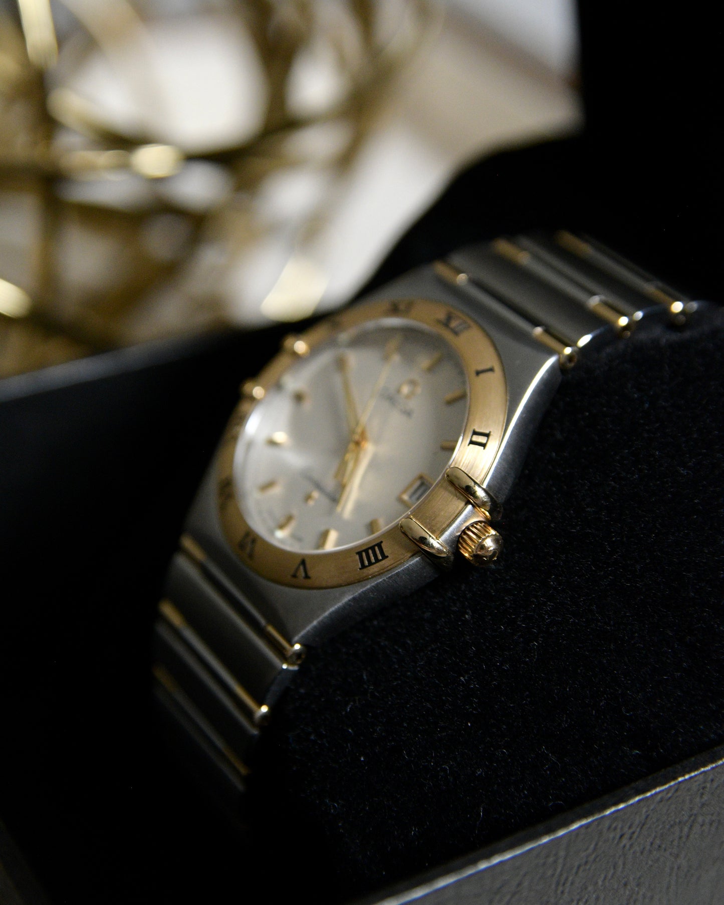 2000s Omega Constellation 33.5mm Half Bar Unisex